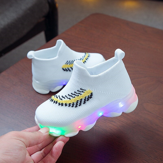 Qoo10 - outlet Children Shoes LED Light 