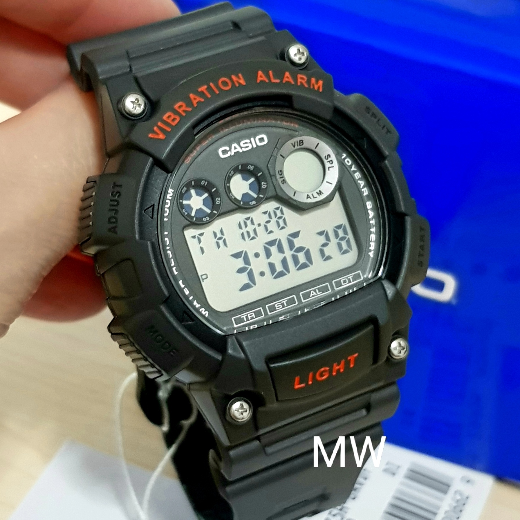 digital watch with vibration alarm