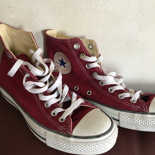 Converse maroon high sales cut