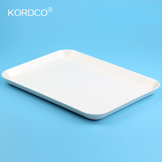 white dinner tray