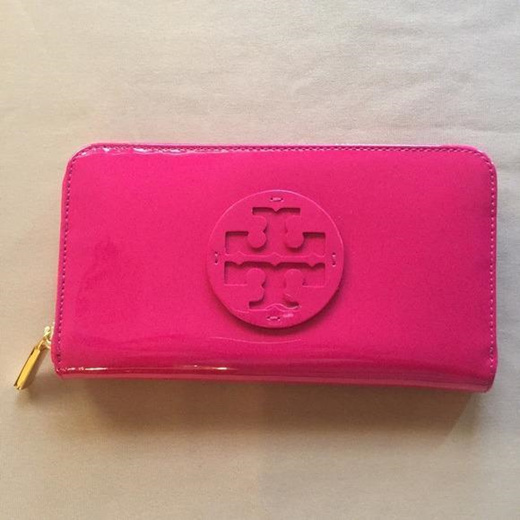 Qoo10 - Tory Burch Patent Leather Continental Wallet (CARNATION RED) [BWN]  : Bag & Wallet