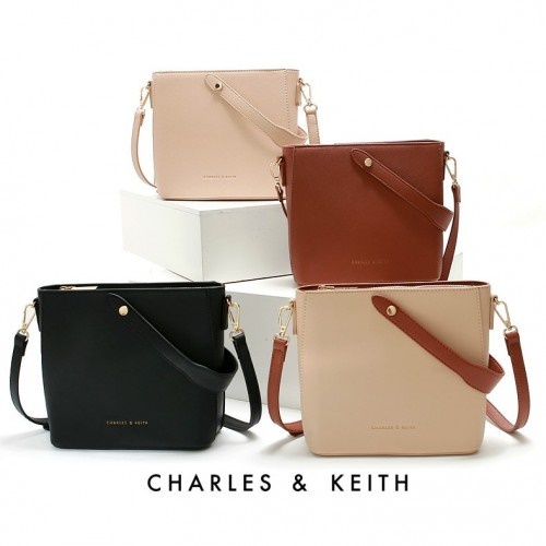 beg tangan charles n keith