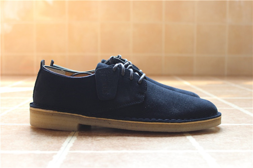 clarks desert low