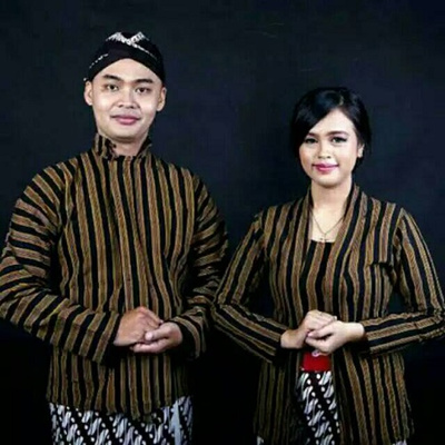 Baju Adat Jawa Warna Hitam - misterdudu.com